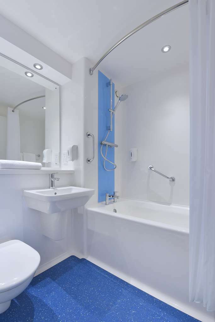 Travelodge Chester Warrington Road Ruang foto