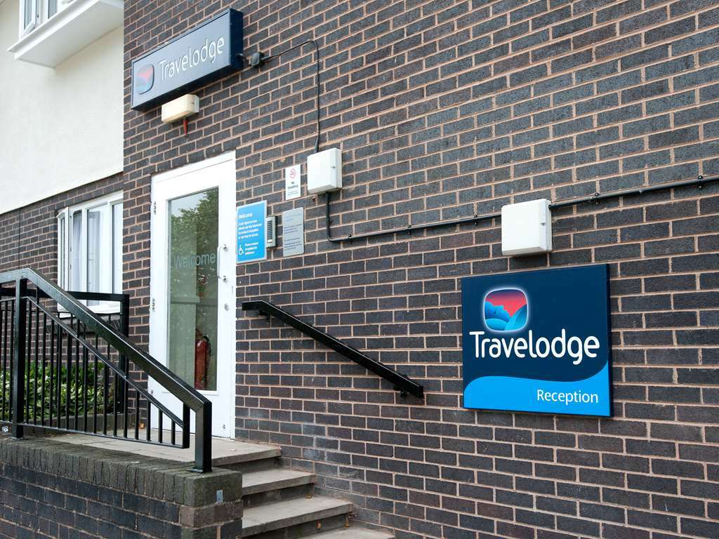 Travelodge Chester Warrington Road Bagian luar foto